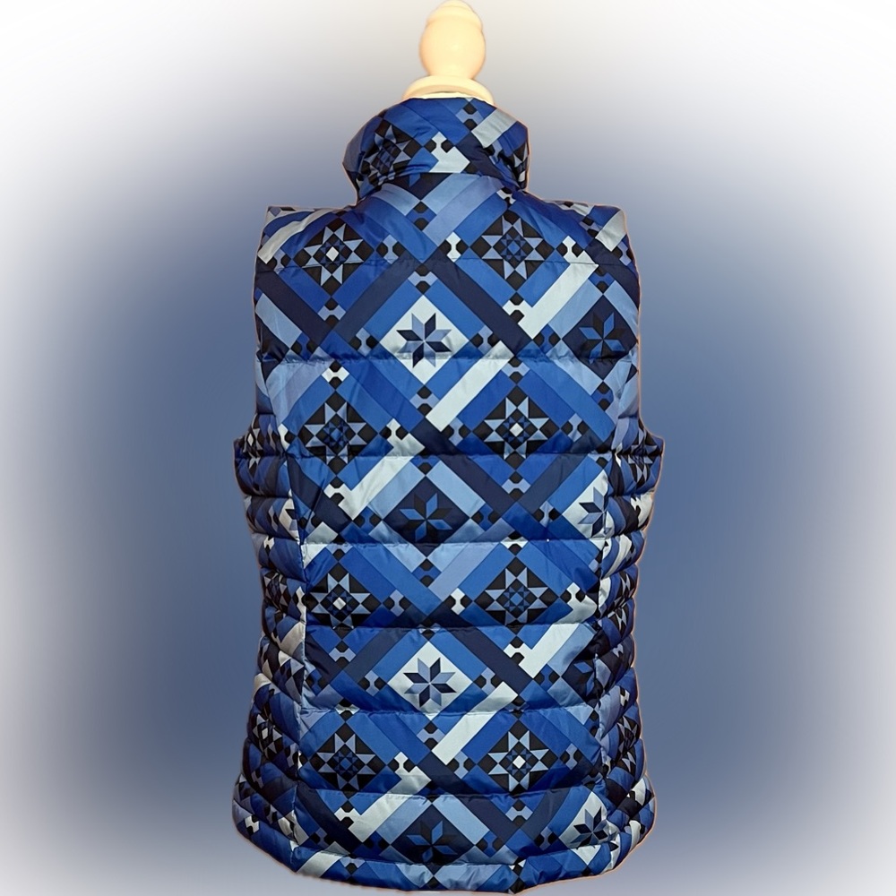 Lands' End Women’s Med 600-Fill Down Puffer Vest, Blue “Patchwork Quilt” Pattern - Picture 2 of 6